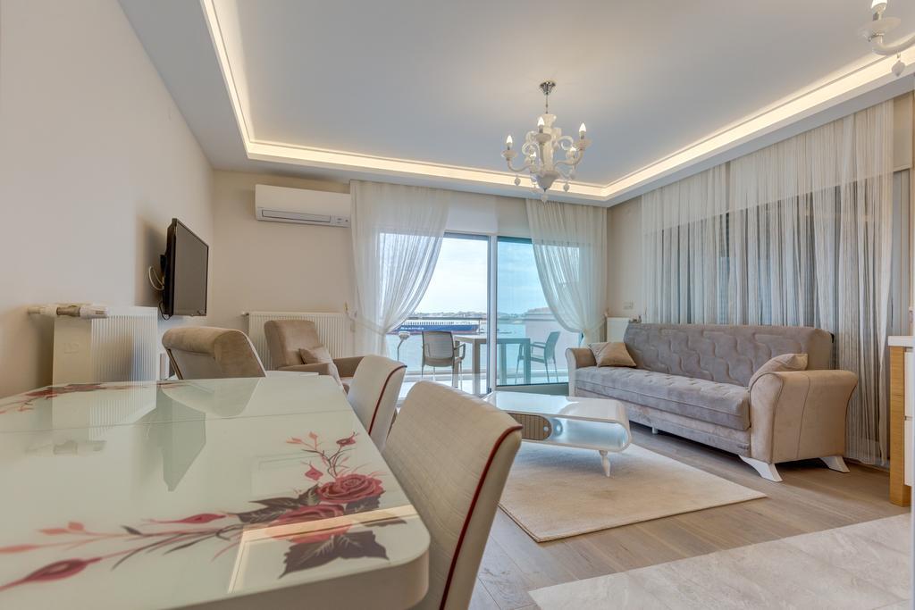 Paris Residence Çeşme Esterno foto